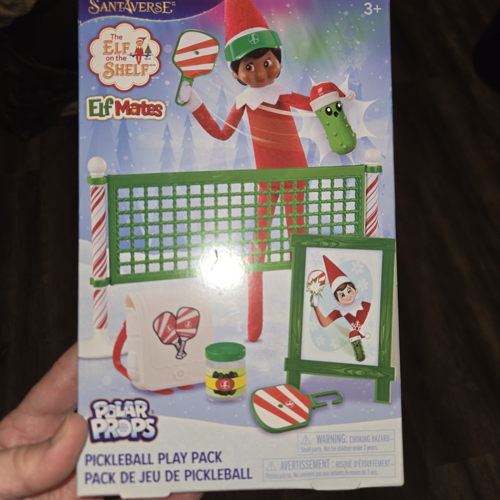 SantaVerse Elf Mates‎ Pickleball Set